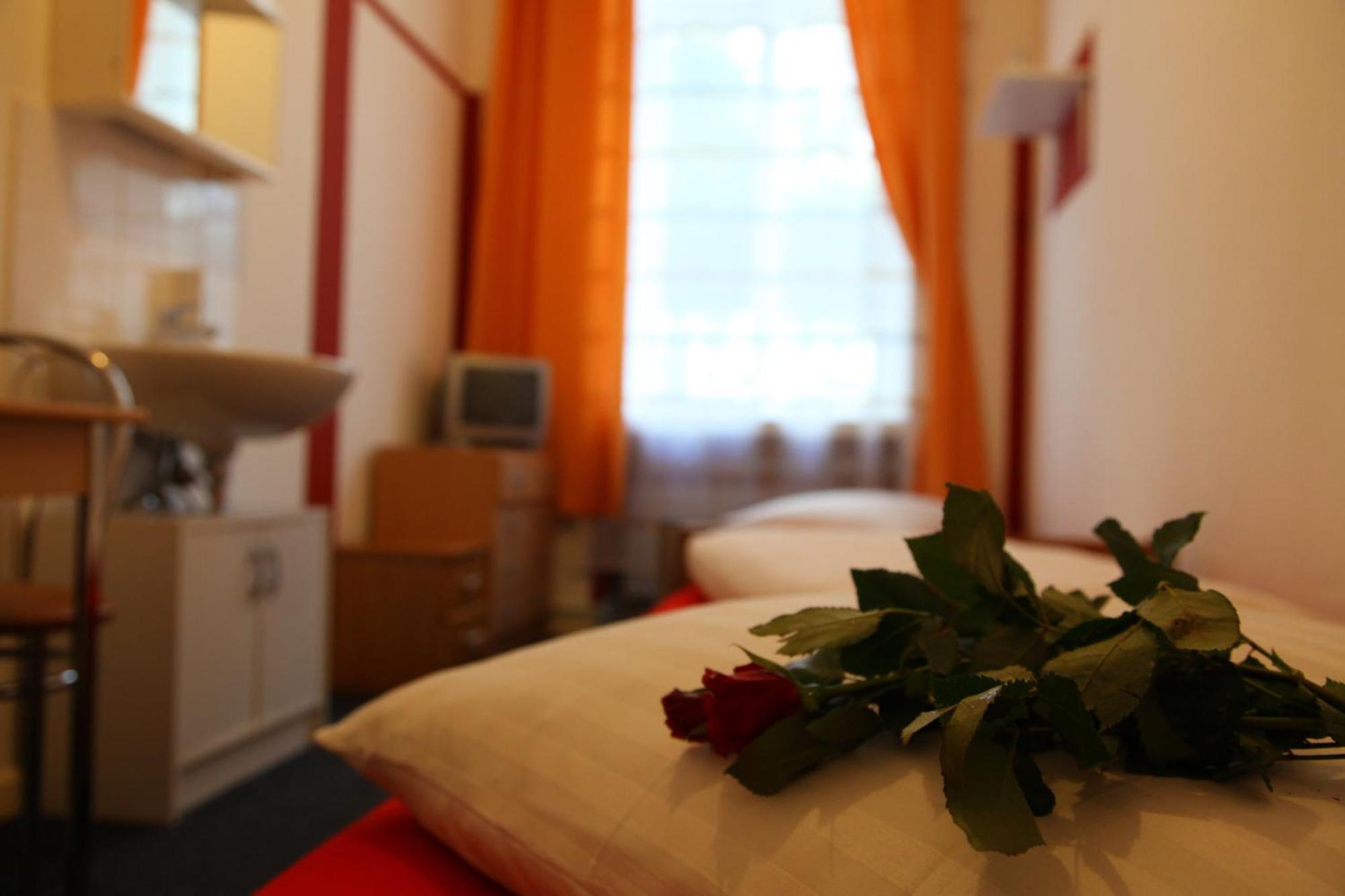 Hotel Pension Insor Berlin Exterior photo
